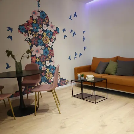 Blue And Rose Cozy - Quiet In The Location - Self Check-in - 5th Floor With Elevator Apartment