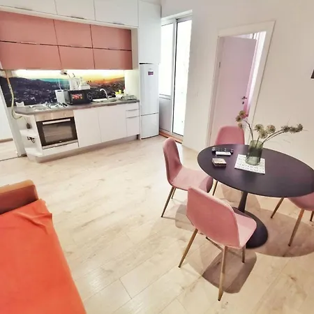 Blue And Rose Cozy - Quiet In The Location - Self Check-in - 5th Floor With Elevator Апартаменти